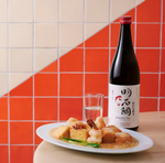 From lala bee hoon to shrimp gambas and pizzas: How to pair sake with your favourite seafood dishes